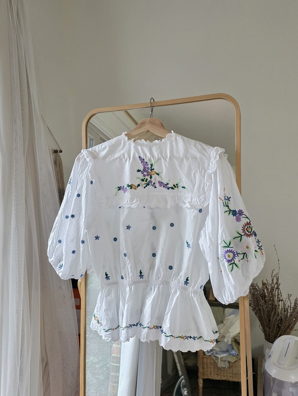 ALEMAIS Top Blouse - Picture 4 of 14
